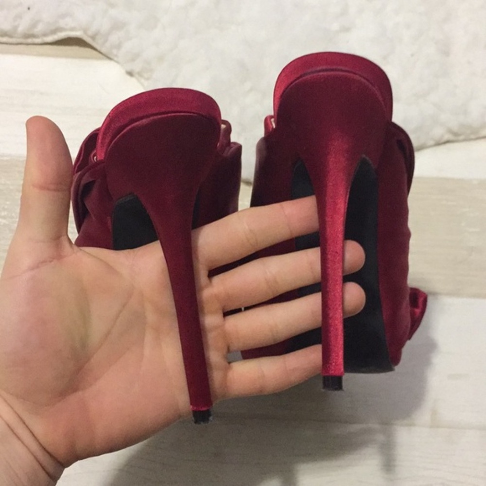 Knot red high heeled mules sandals - Picture 5 of 5